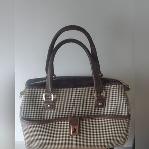 16 inch London Fog Classic Satchel
